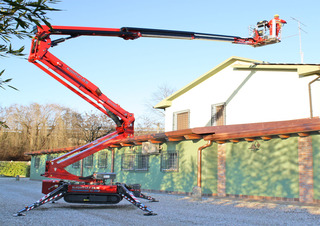Nacele cu braț articulat Nacele cu braț articulat pe șenile Hinowa Lightlift 20.10 Performance IIIS MK 3