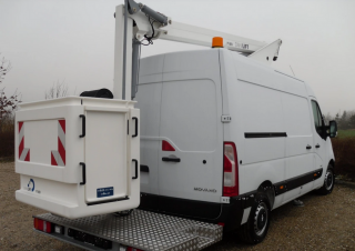 Nacele telescopice Nacele telescopice montate pe camion Danilift P140V