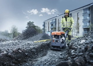 Plăci compactoare Plăci compactoare reversibile Husqvarna LG 204