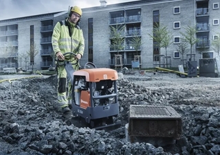 Plăci compactoare Plăci compactoare reversibile Husqvarna LG 204