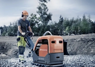 Plăci compactoare Plăci compactoare reversibile Husqvarna LG 504