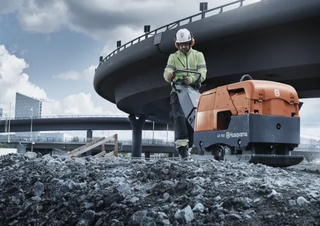 Plăci compactoare Plăci compactoare reversibile Husqvarna LH 700