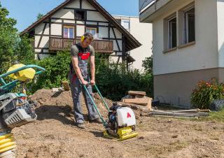 Plăci compactoare Plăci vibratoare cu o singură direcție Ammann APF 1033