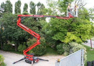 Nacele cu braț articulat Nacele cu braț articulat pe șenile Hinowa Lightlift 17.75 Performance IIIS MK3