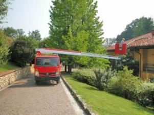 Nacele telescopice Nacele telescopice montate pe camion Multitel 160 Alu R