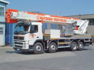 Nacele telescopice Nacele telescopice montate pe camion Multitel J 352 TA