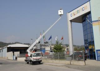 Nacele telescopice Nacele telescopice montate pe camion Multitel MT 182 DS 
