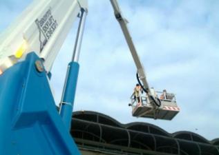 Nacele telescopice Nacele telescopice montate pe camion Bronto Skylift S 36 XDT