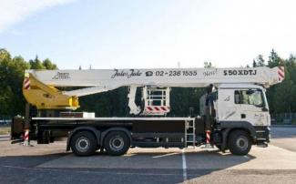 Nacele telescopice Nacele telescopice montate pe camion Bronto Skylift S 50 XDTJ