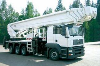 Nacele telescopice Nacele telescopice montate pe camion Bronto Skylift S 78 XDT