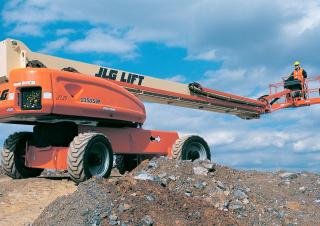 Nacele telescopice Nacele telescopice pe roți JLG 1350SJP
