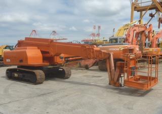 Nacele telescopice Nacele telescopice pe șenile Hitachi HX 220 B