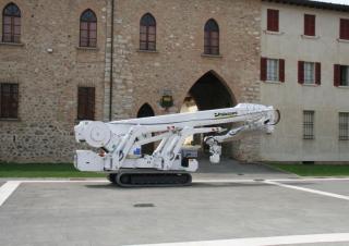 Nacele telescopice Nacele telescopice pe șenile Palazzani XTJ 43+ C