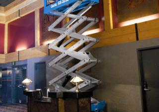 Nacele de tip foarfecă Platforme de ridicare de tip foarfecă pe roți Genie GS-3232 Hydraulic