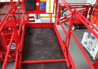 Nacele de tip foarfecă Platforme de ridicare de tip foarfecă pe roți PB PB S131-12ES