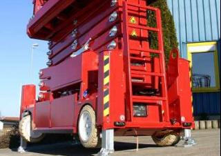 Nacele de tip foarfecă Platforme de ridicare de tip foarfecă pe roți PB PB S131-12ES