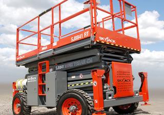 Nacele de tip foarfecă Platforme de ridicare de tip foarfecă pe roți Skyjack SJ 8841