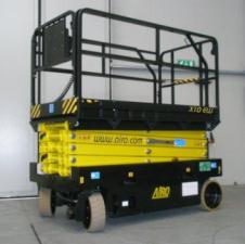Nacele de tip foarfecă Platforme de ridicare de tip foarfecă pe roți AIRO X 10 EW