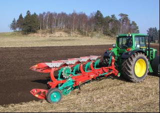 Pluguri Kverneland 150 S 85 Vari.