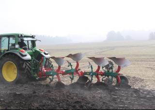 Pluguri Kverneland 150 S 85 Vari.