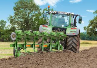Pluguri Amazone Cayron 200