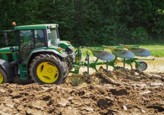 Pluguri Amazone Cayros M 3-950 V