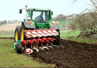 Pluguri Kverneland Ecomat 650