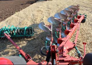 Pluguri Kverneland ED 100/300