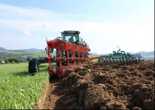 Pluguri Kverneland EG 100/200