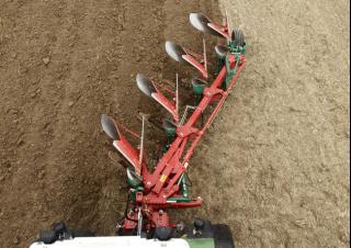 Pluguri Kverneland LB 100/200