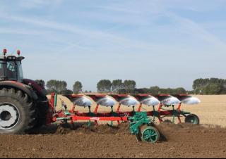 Pluguri Kverneland LB 85/300