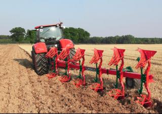 Pluguri Kverneland LS 100