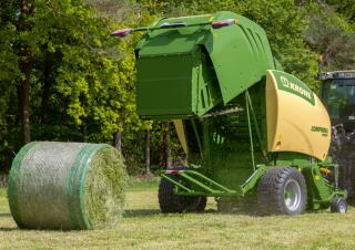 Prese de balotat rotunde Krone Comprima V 150 XC Plus 