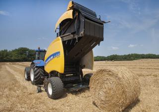 Prese de balotat rotunde New Holland Roll Belt 150 Super Feed
