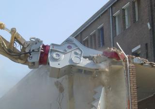 Atașamente Pulverizatoare beton Demarec DRC-25