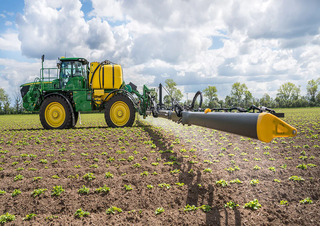 Pulverizatoare de câmp cu autopropulsie John Deere R4150i