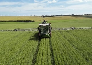 Pulverizatoare de câmp cu autopropulsie Fendt Rogator 655 