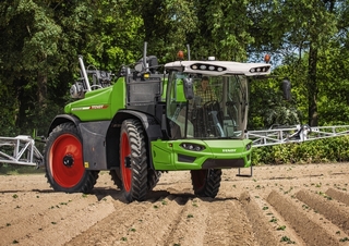 Pulverizatoare de câmp cu autopropulsie Fendt Rogator 655 