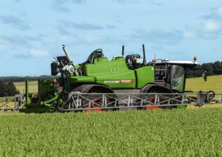 Pulverizatoare de câmp cu autopropulsie Fendt Rogator 665 