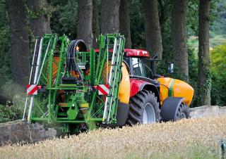 Pulverizatoare de câmp montabile Amazone UF 1201 (18) 