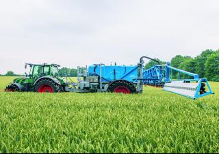 Pulverizatoare de câmp tractate Lemken Albatros 10/6000