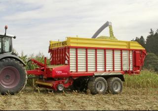 Remorci cu tocător pentru siloz Pöttinger Faro 4010 L
