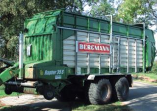 Remorci cu tocător pentru siloz L. Bergmann Raptor 35 S