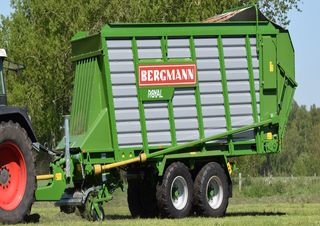 Remorci cu tocător pentru siloz L. Bergmann Royal 280 K