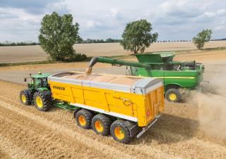 Remorci cu tocător pentru siloz Joskin TRANS-SPACE 7500/21TRC125