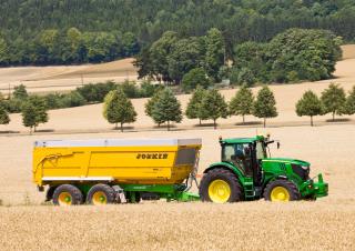 Remorci cu tocător pentru siloz Joskin TRANS-SPACE 7500/25BC150