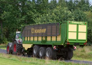 Remorci cu tocător pentru siloz Krone ZX 470 GD 