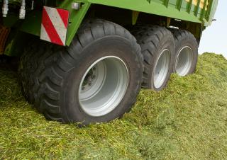 Remorci cu tocător pentru siloz Krone ZX 470 GD