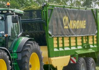 Remorci cu tocător pentru siloz Krone ZX 560 GD