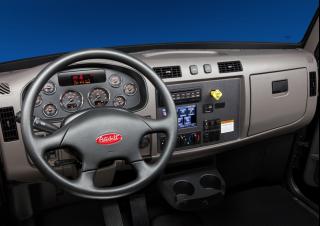 Camioane Șasiuri rigide Peterbilt 348 PACCAR PX-7